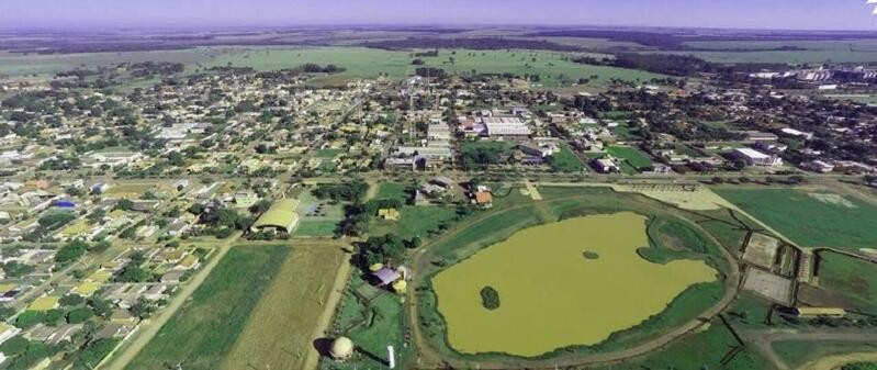 A cidade é uma das mais jovens de Mato Grosso do Sul